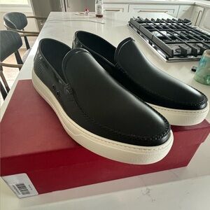 Salvatore Ferragamo men’s Fury 2 synthetic loafers size 11 NEW